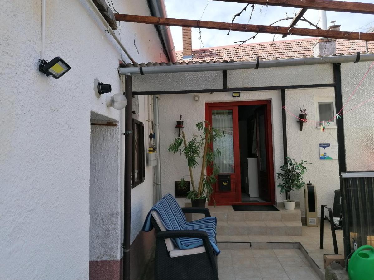 Roza Vendegszoba Keszthely Εξωτερικό φωτογραφία